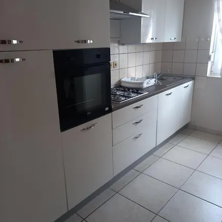 Apartmani Ernesta Selce Pokój zdjęcie