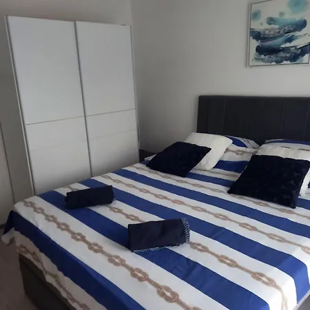 Apartmani Ernesta Selce Pokój zdjęcie