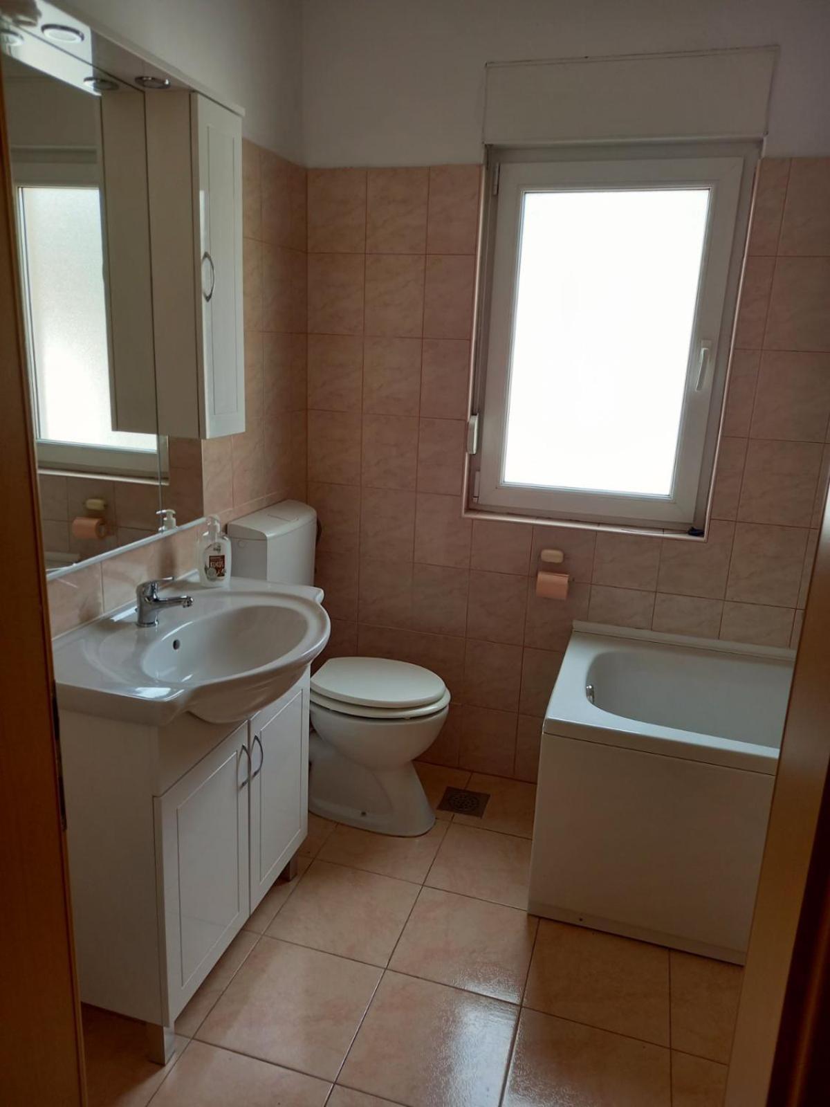 Apartment Ernesta *