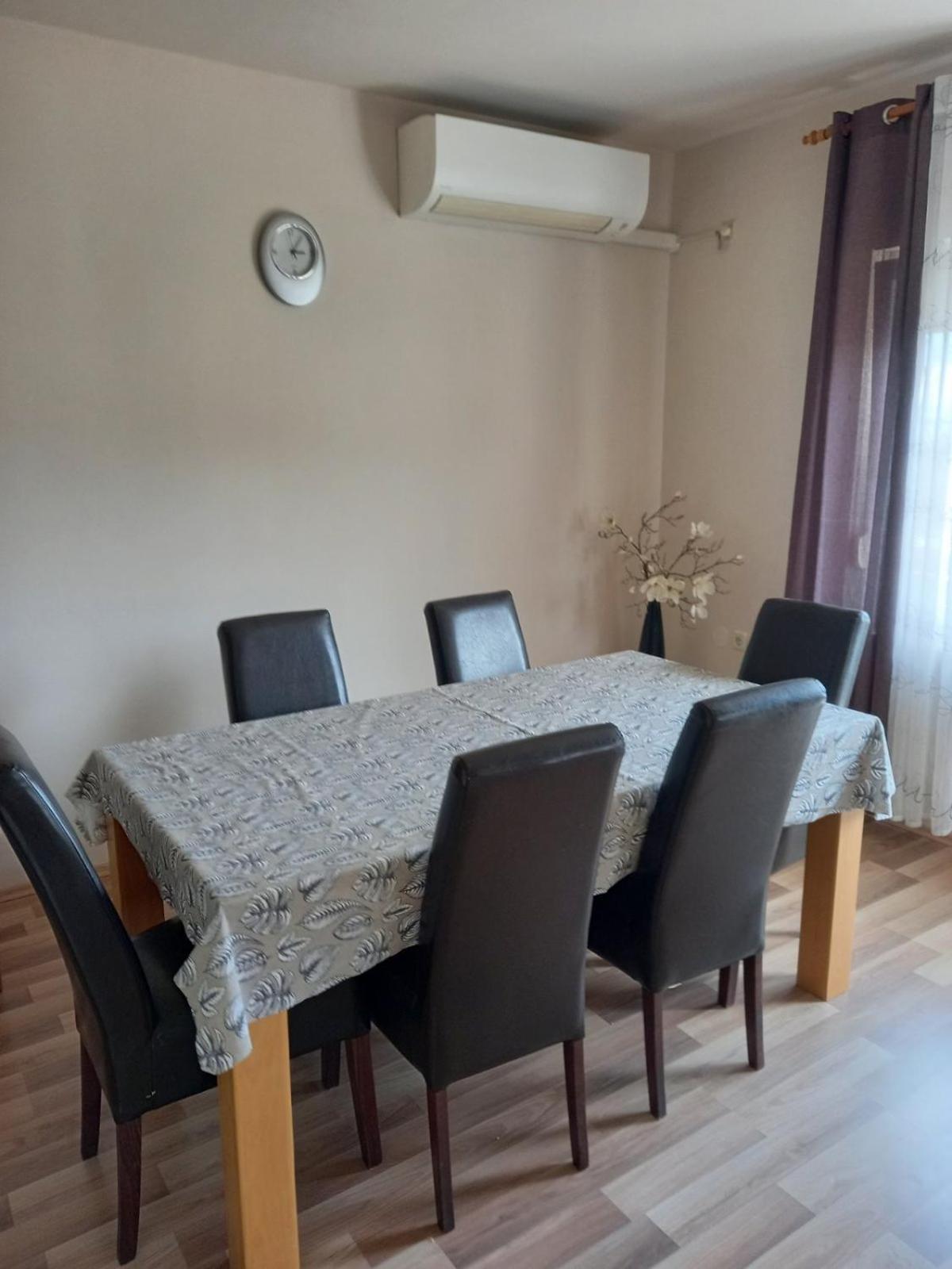 Ernesta Apartment